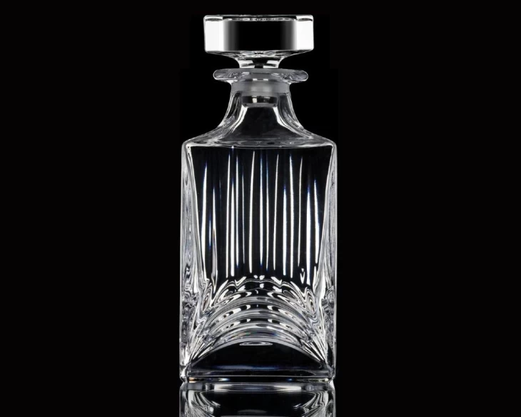 Krystallini-karafa-oyiski-850-ml-RCR-Aurea