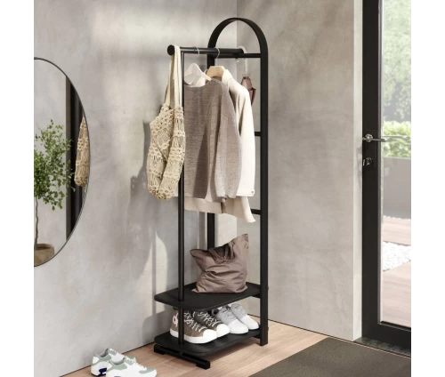 Umbra Bellwood κρεμάστρα δαπέδου σε είσοδο σπιτιού, με ρούχα, τσάντα και παπούτσια σε 2 ράφια (μαύρο/φυσικό ξύλο).