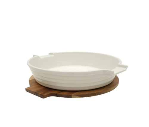 Στρογγυλό πυρίμαχο σκεύος πορσελάνης Espiel με ξύλινο καπάκι ακακίας που λειτουργεί ως βάση.