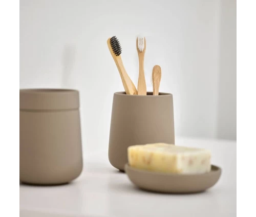 Σετ αξεσουάρ μπάνιου Zone Denmark Nova One Taupe με σαπουνοθήκη και ποτηράκι οδοντόβουρτσας 