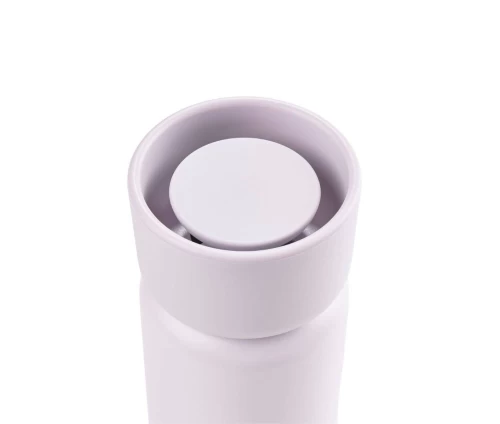 Κοντινό πλάνο στο στόμιο 360° του θερμός Zone Denmark Singles, σχεδιασμένο για άνετο πλύσιμο και χρήση.