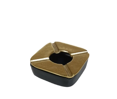 Σταχτοδοχείο Espiel ASR107 από αλουμίνιο, χρυσό καπάκι με μαύρη βάση, αντιανεμικό τετράγωνο 10,5εκ (κοντινή λήψη)