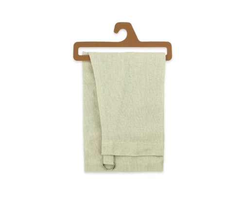 Διπλωμένη πράσινη ποδιά Finesse CHEF σε οικολογική χάρτινη κρεμάστρα.