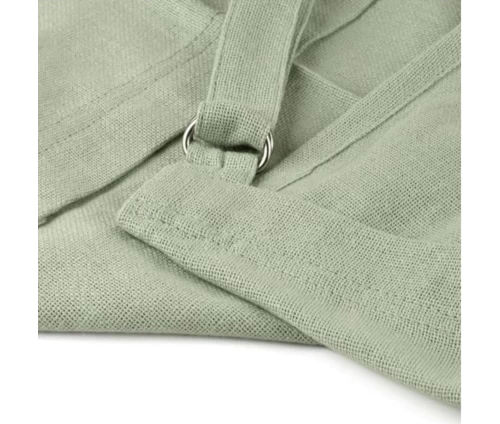 Κοντινό πλάνο που αναδεικνύει την ποιοτική βαμβακερή υφή και τον μεταλλικό κρίκο στο λουρί της ποδιάς Finesse CHEF.