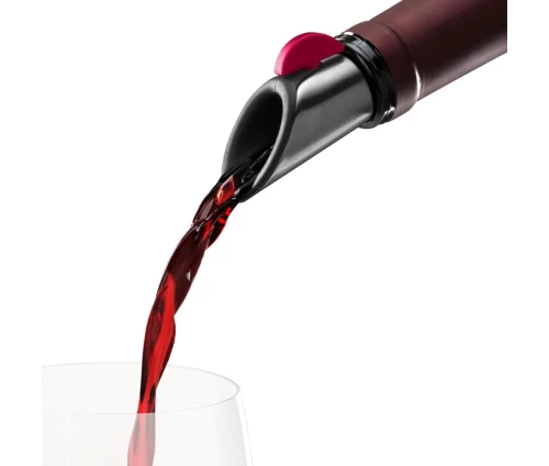 Innovine στόμιο ροής και πώμα κρασιού από ανοξείδωτο ατσάλι με κόκκινο διακόπτη (κωδικός 12003), σερβίρει κόκκινο κρασί σε ποτήρι.