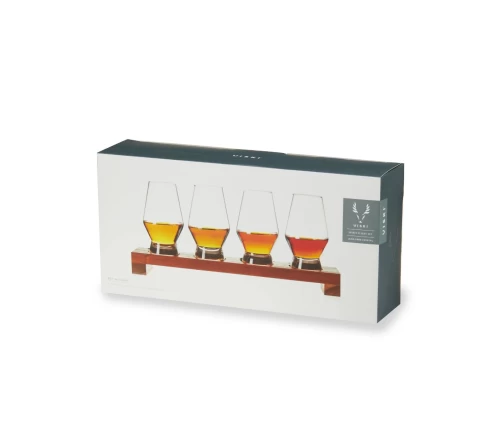 Viski σετ γευσιγνωσίας αποσταγμάτων με τέσσερα κρυστάλλινα ποτήρια και αριθμημένη ξύλινη βάση ακακίας (κωδικός 10452), συσκευασία.