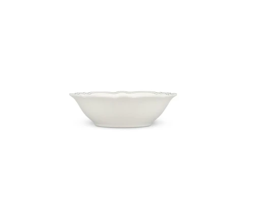 Σετ δύο λευκών πορσελάνινων μπολ Salt&Pepper Odette με κυματιστό περίγραμμα και λεπτή μαύρη ρίγα.